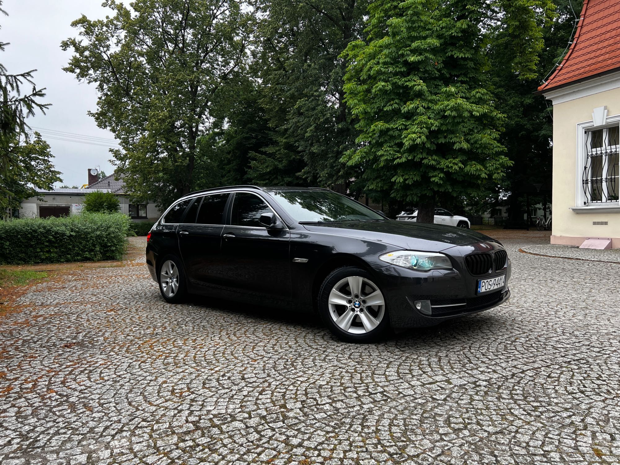 BMW F11 KOMBI 2011