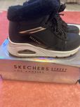 Ботинки Skechers на девочку