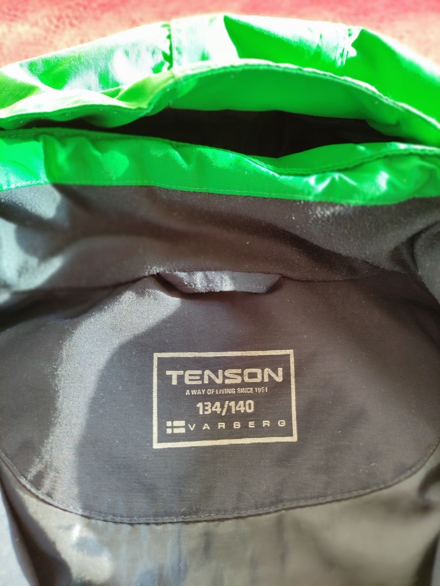 Продам детский лыжный костюм Tenson размер 134/140
