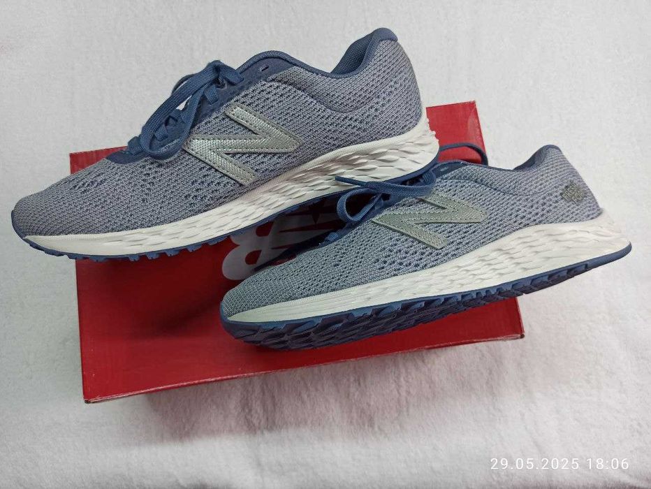 Кросівки жіночі   New Balance  38 розмір