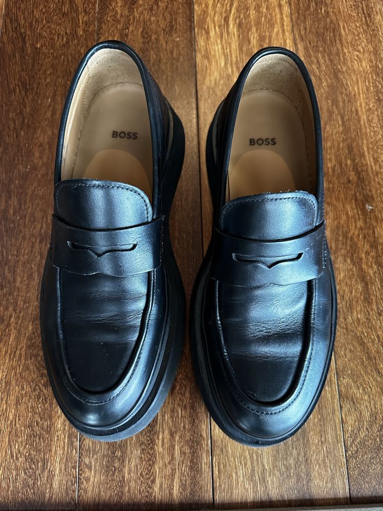 Loafer Hugo Boss em pele preta