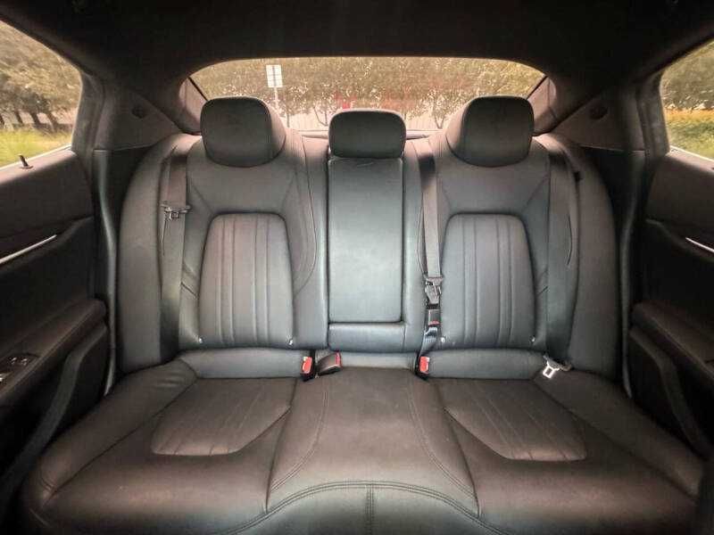 2021 Maserati Ghibli