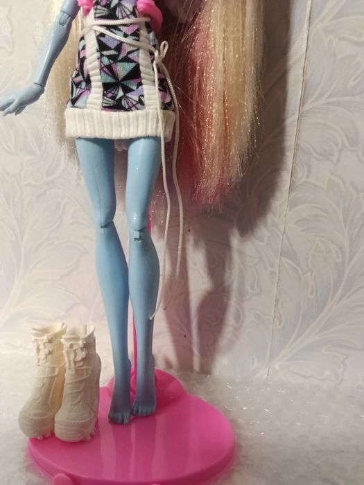 Еббі баз.,Венера ляльки  Монс.хай.