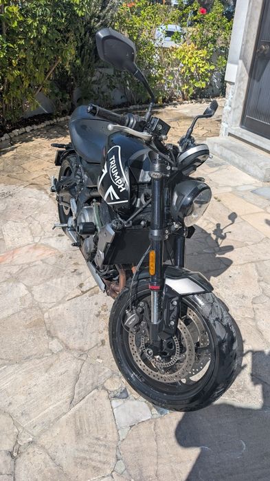 Triumph Trident 660