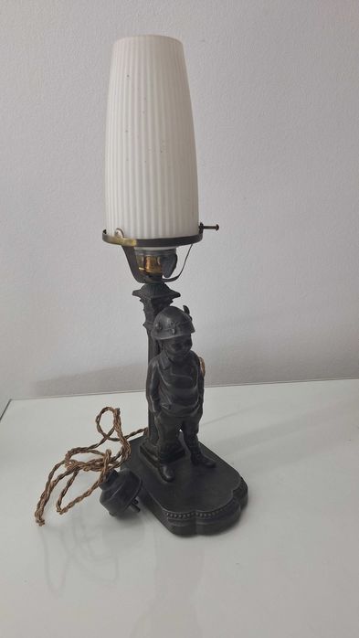Stara Lampka stołowa  Przedwojenna Myślistwo Chłopiec