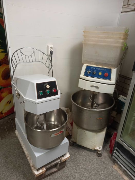 Тестомес спиральный 20л, 40л производственный
