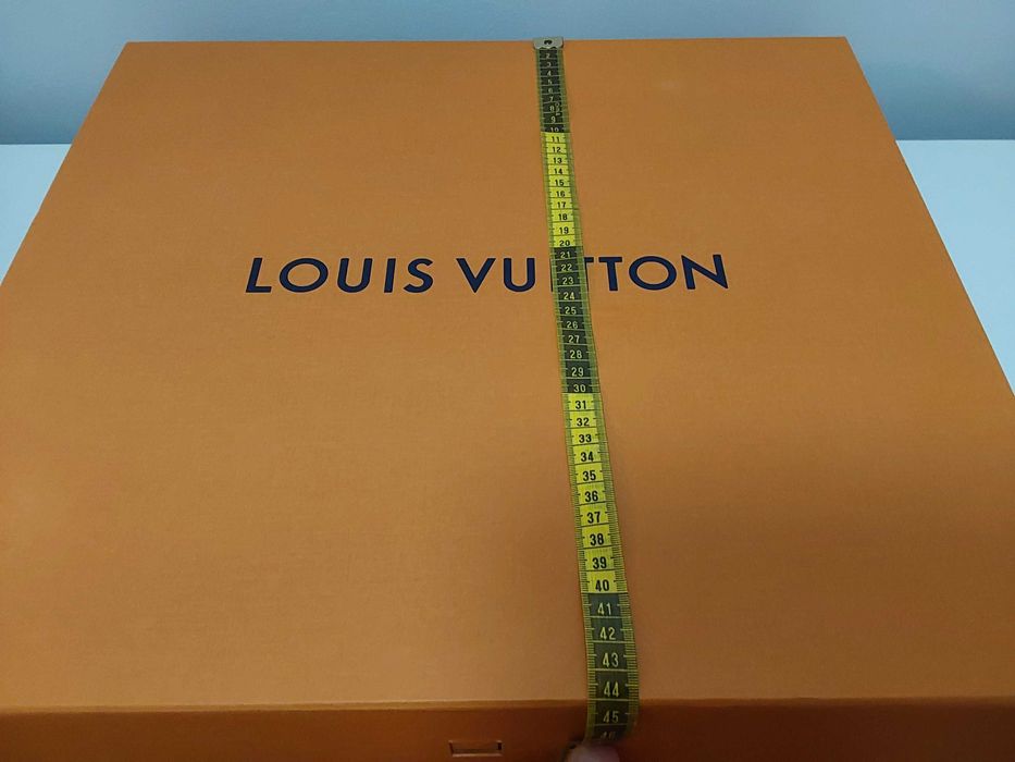 Caixa Nova Grande de Louis Vuitton.