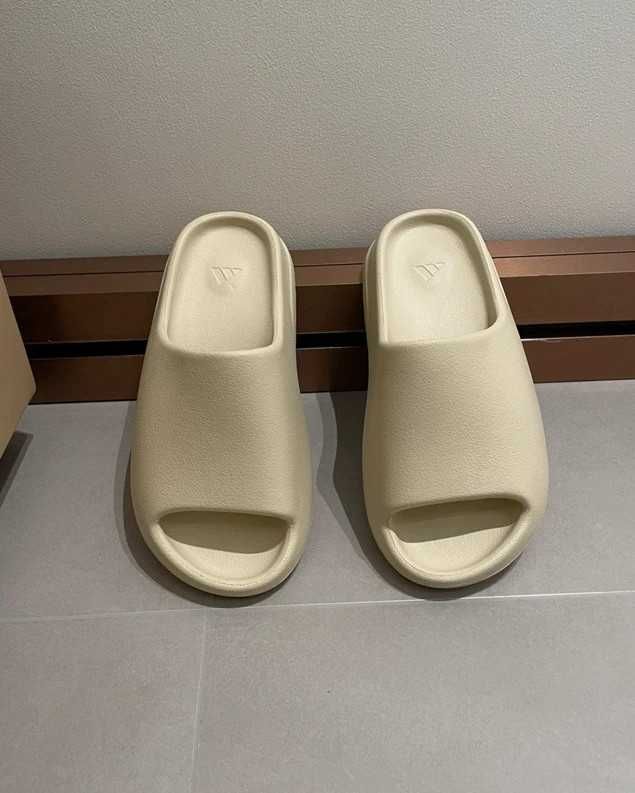Adidas YeezySlide_White Nowe damskie Klapki Barɖzo wygodne 43