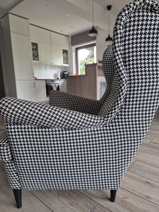 Ikea Strandmon uszak w pepitkę