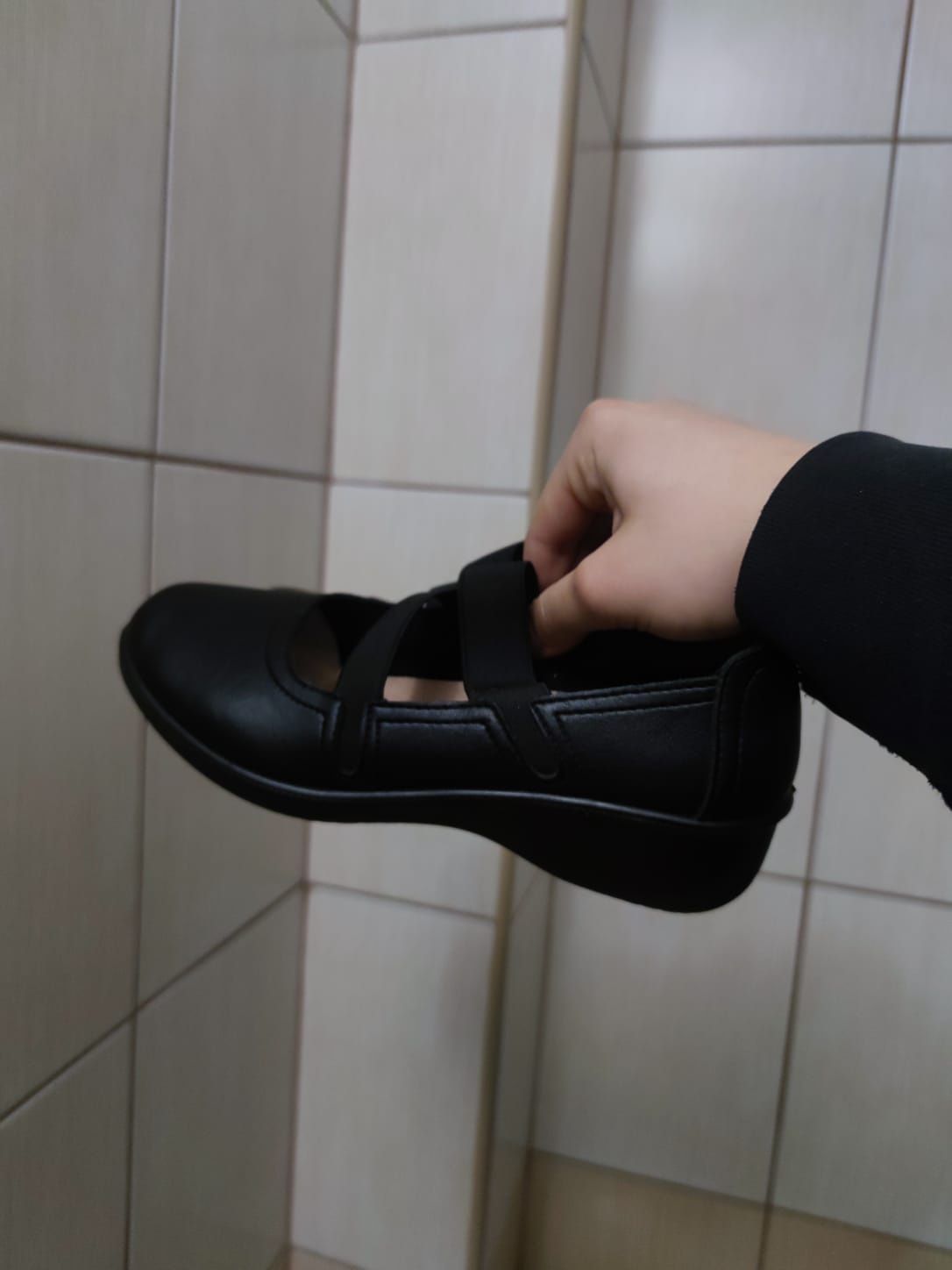 buty damskie 37 czółenka półbuty zapinane na rzepy mokasyny obuwie cza