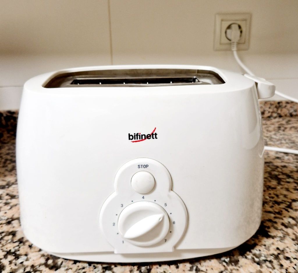 Tostadeira Bifinett 800W