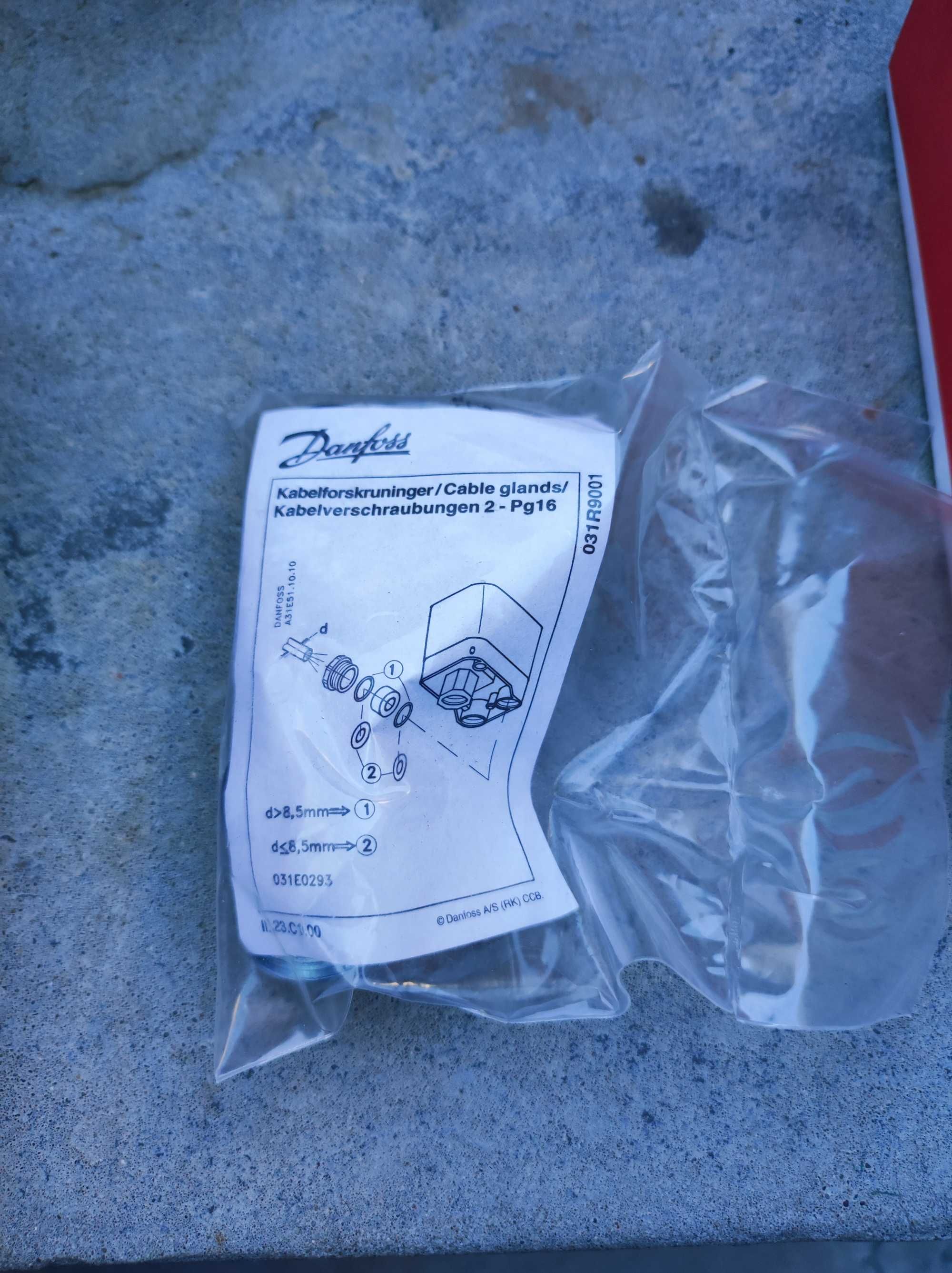 Danfoss wyłącznik ciśnieniowy TYP CS 2-6 bar woda , powietrze