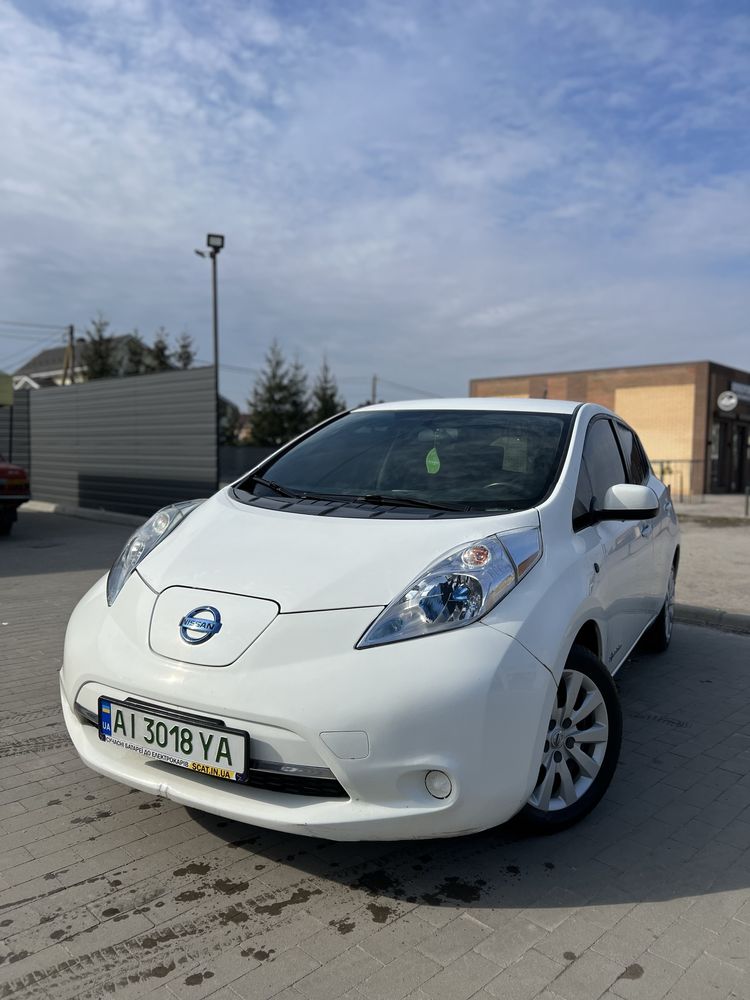 Nissan leaf 2013