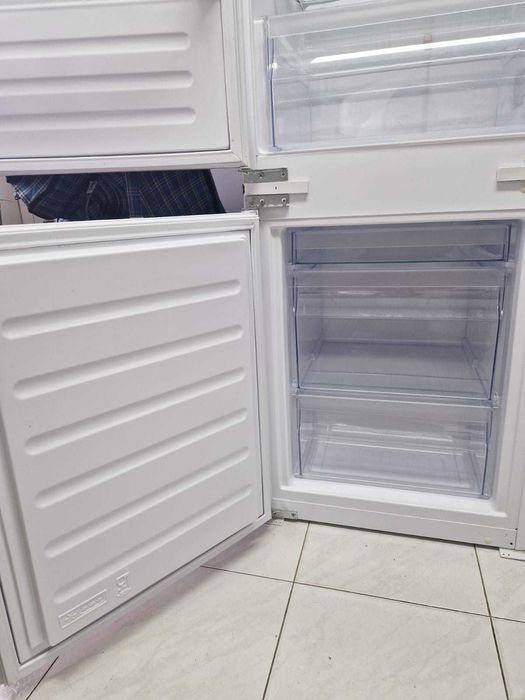 Frigorifico Indesit incastre Combinado