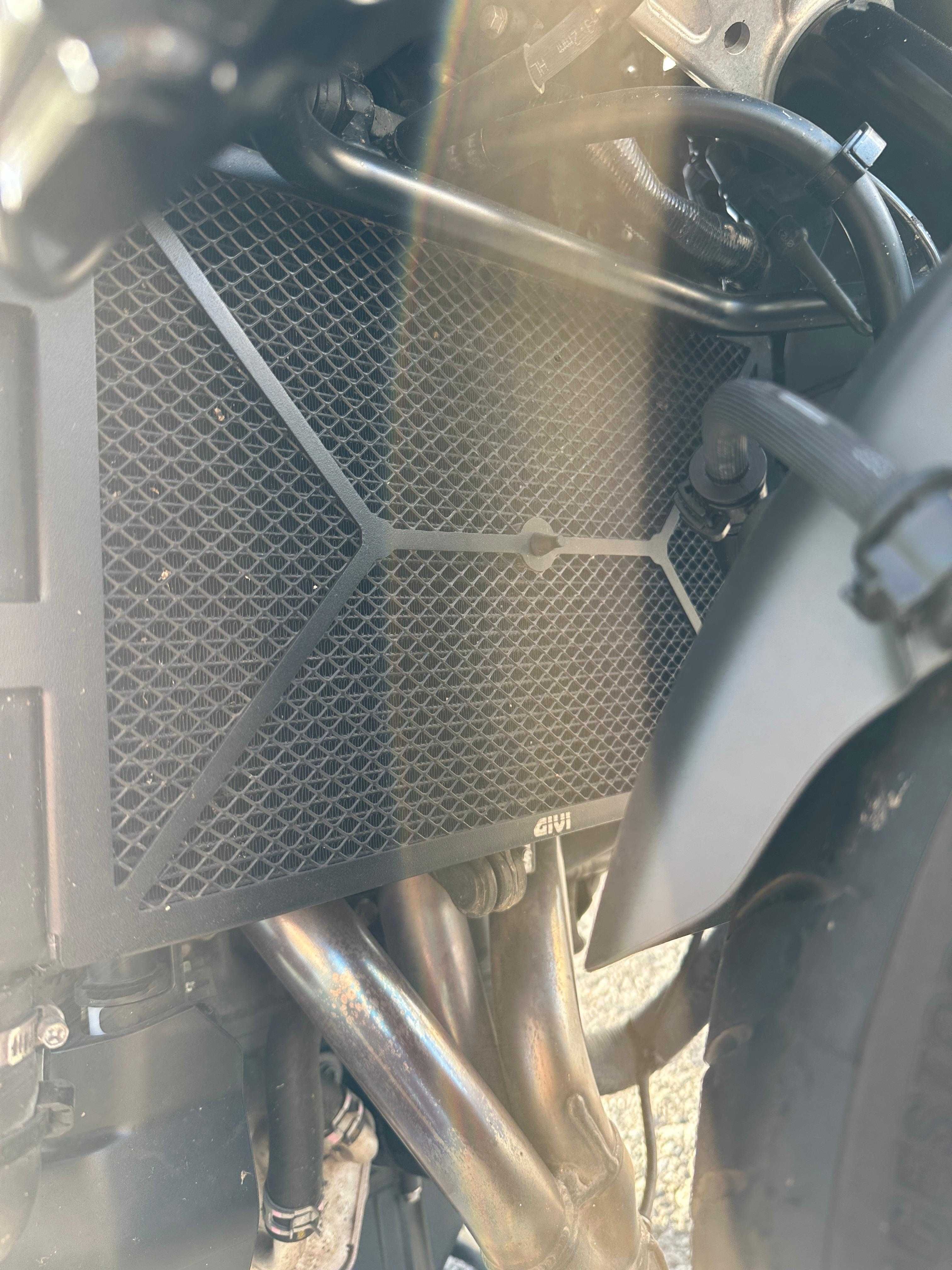 Yamaha Tracer 9 .