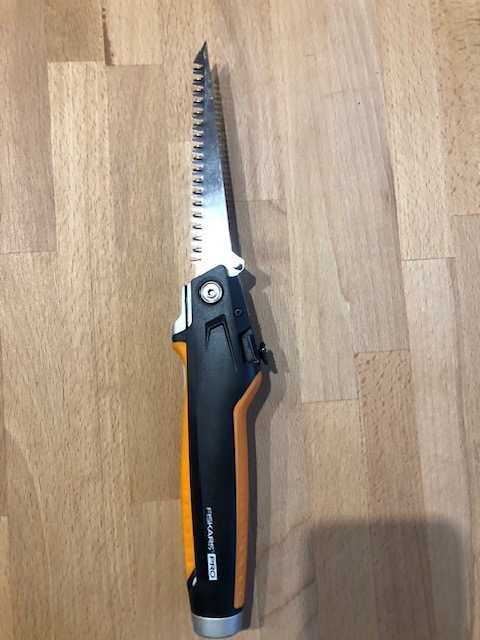 Ніж для гіпсокартону Fiskars Pro CarbonMax