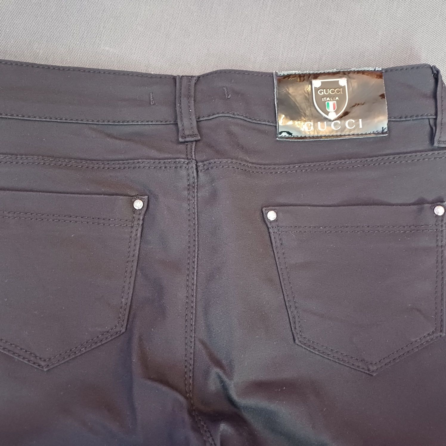 Jeansy     Gucci