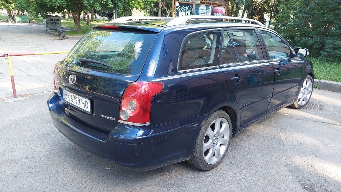 Toyota Avensis 1.8 газ/бензин