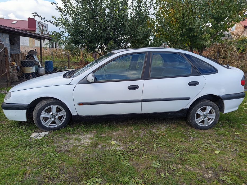 Авто Рено лагуна