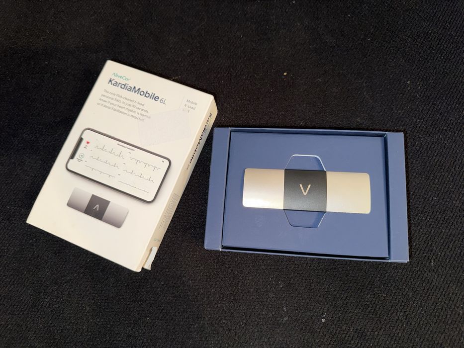 Електрокардіограф AliveCor KardiaMobile 6L