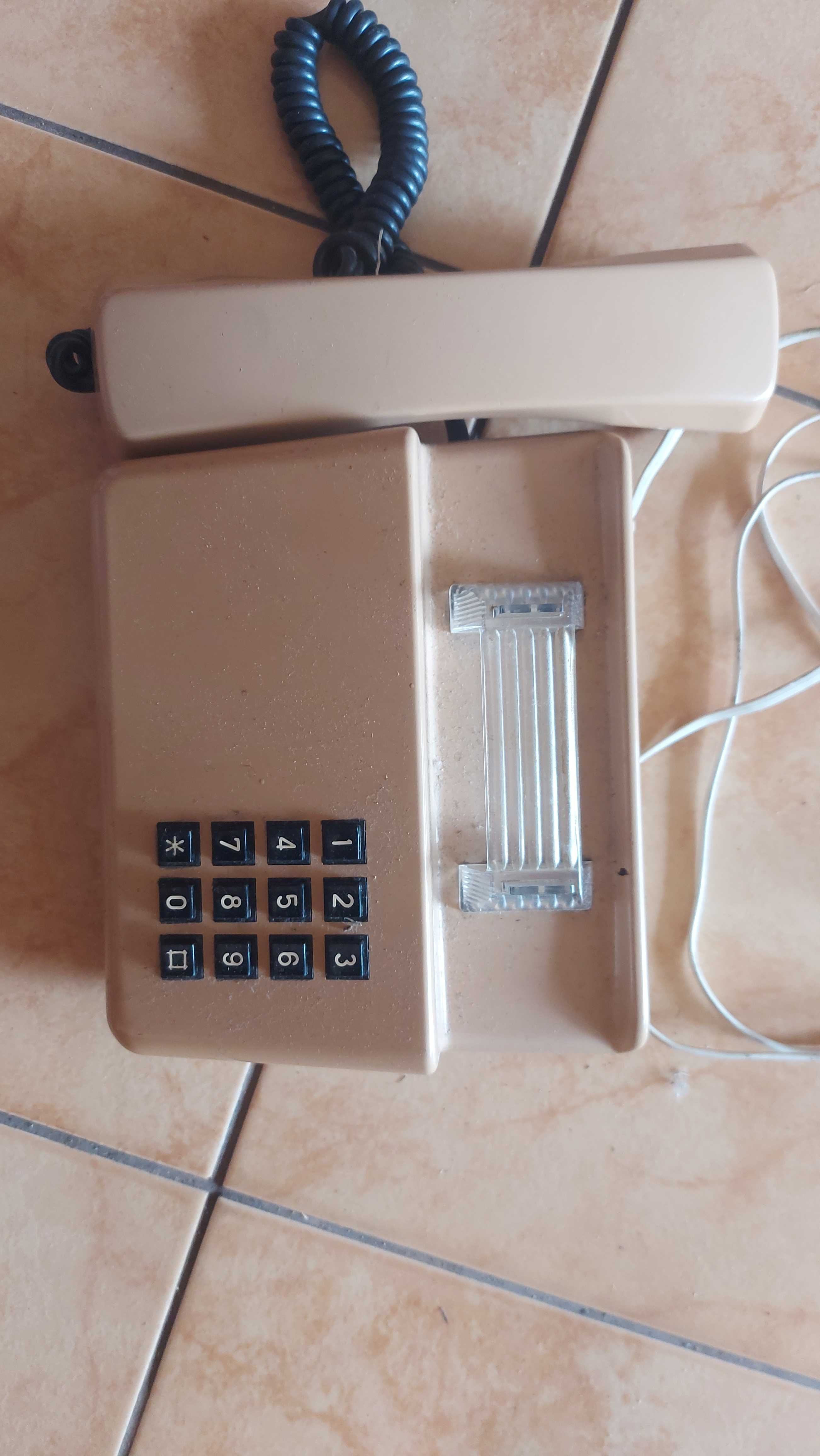 Telefon stacjonarny