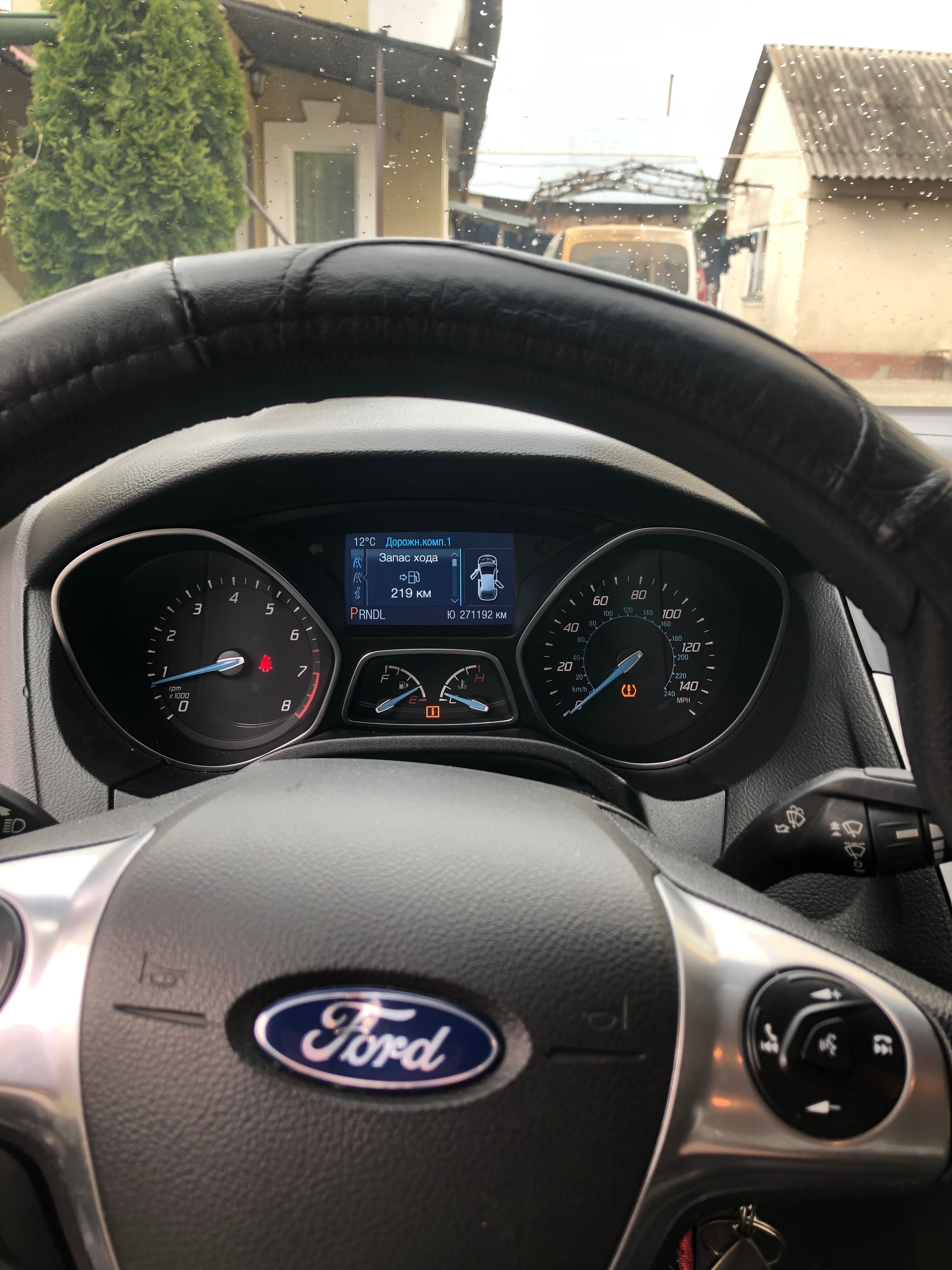 Ford focus SE 2014