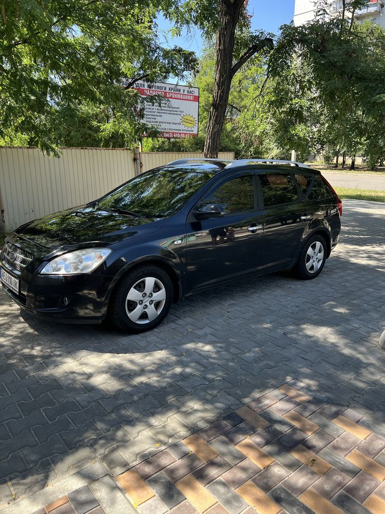 Продам Kia ceed 2008