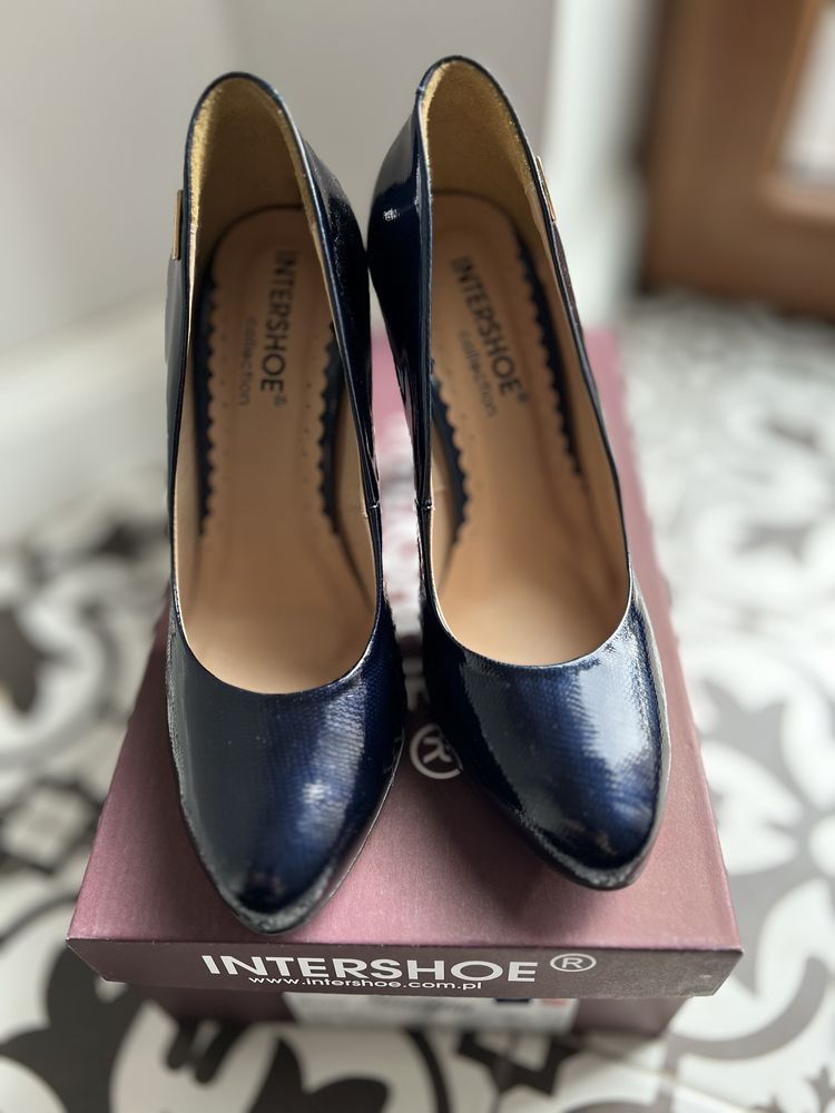 Buty damskie na obcasie Intershoe granatowe rozmiar 39 skóra naturalna