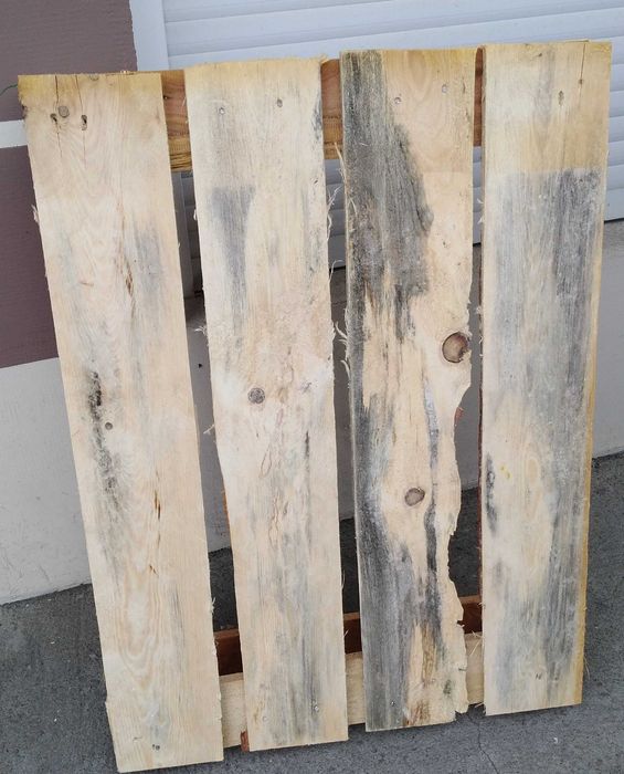 PALETA podest 75x74 , palety prawie nowe / 80x60