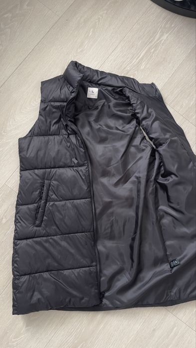 Подовжена жилетка Tu