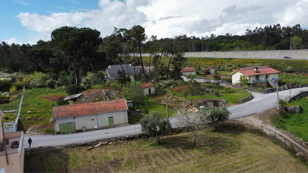 Terreno para Construção de ate 4 casas em Teivas