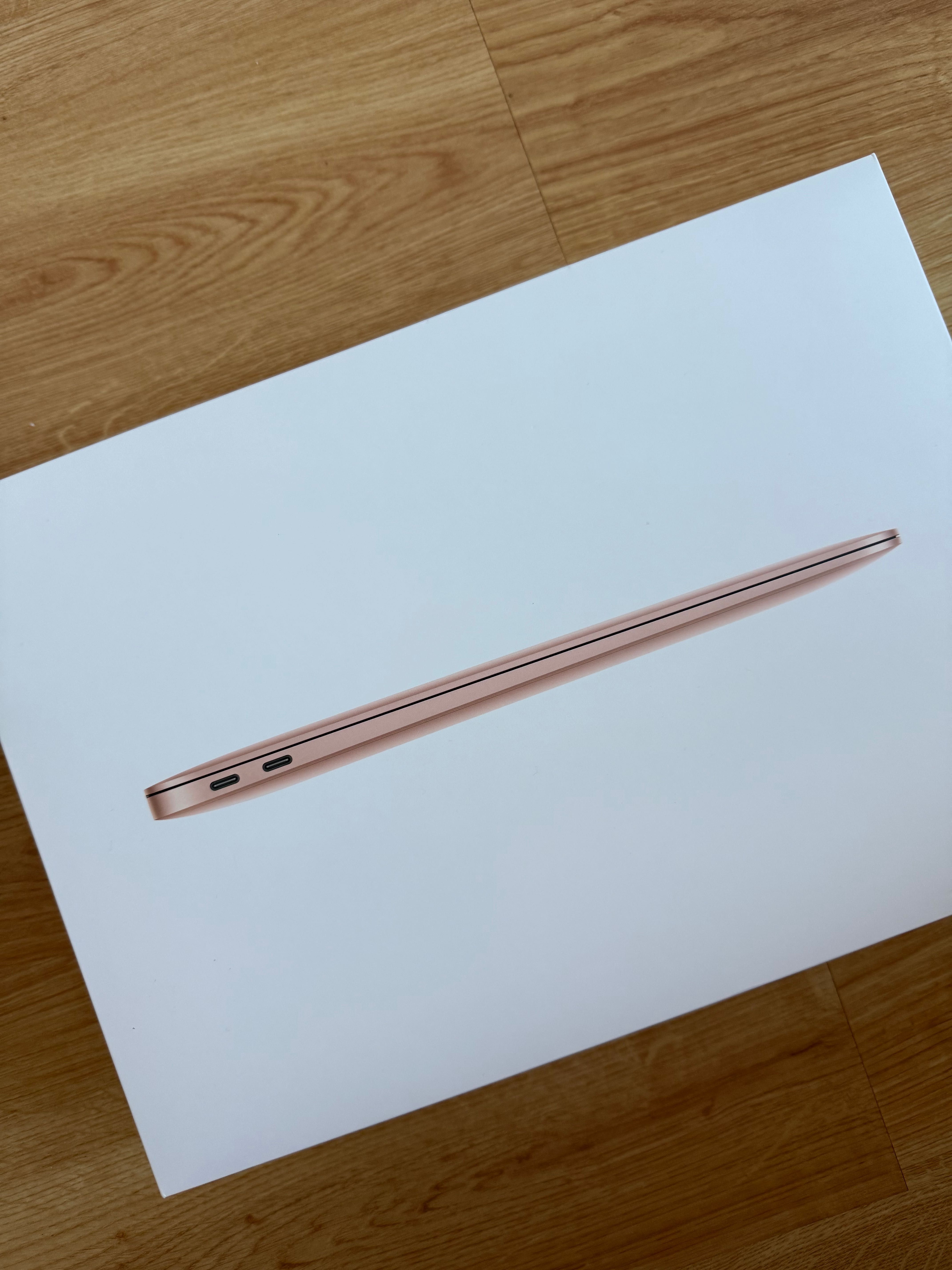 MacBook Air 13’ M1 różowy
