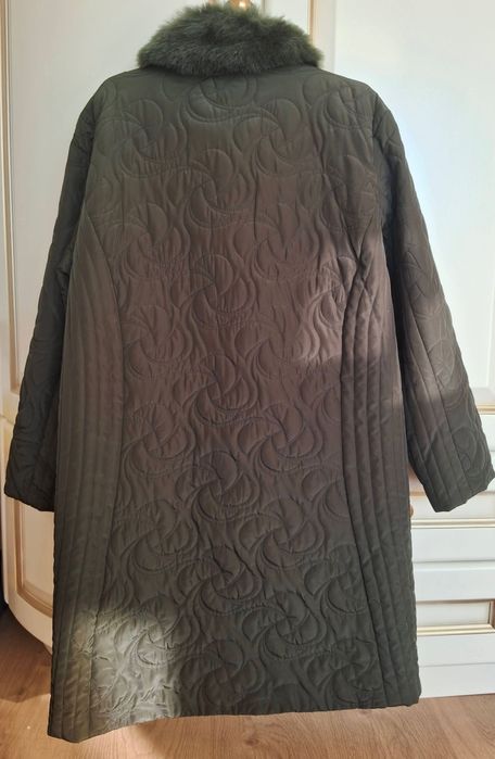 Демісезонне стьобане жіноче пальто на холодну осінь, р. 52 (XXL)