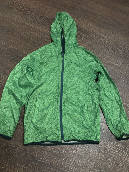 Дощовик-вітровка Decatlon Quechua р.14(