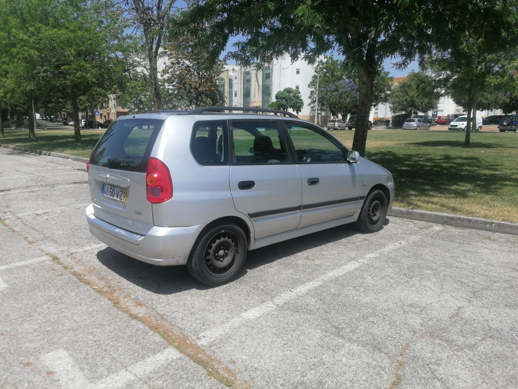 Mitsubishi space estar 1.9