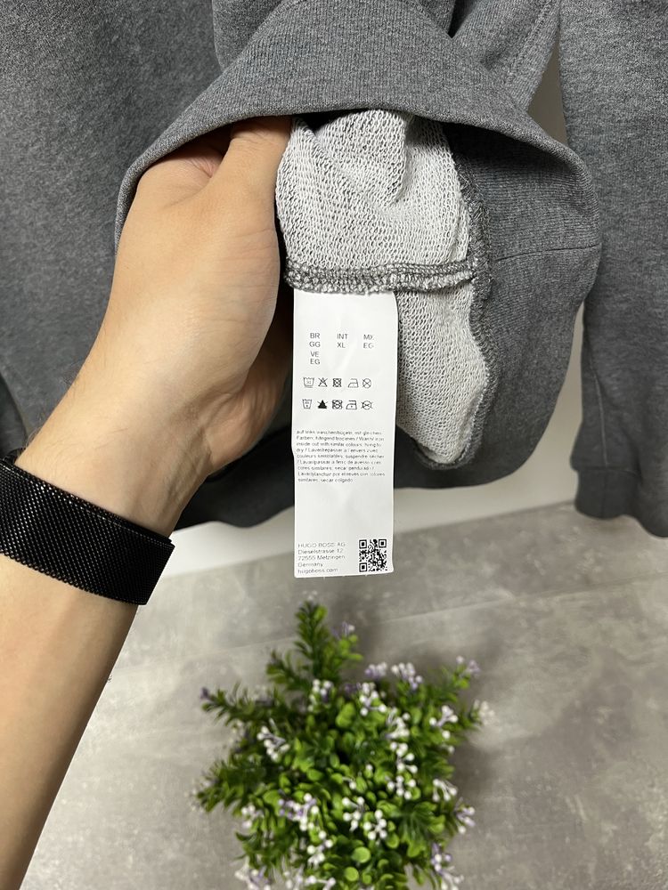 Hugo boss мужской свитшот кофта / Размер L-XL