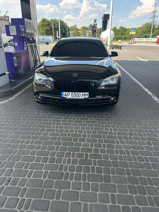 Продам BMW F01 740IL