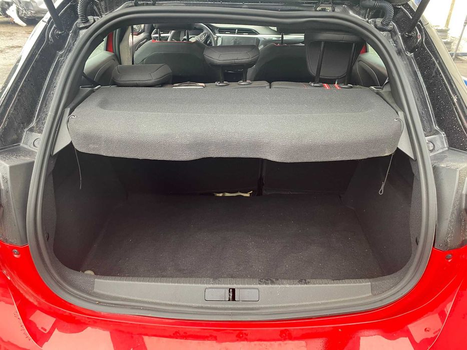Salvado Opel Corsa F 1.2 MHEV Hybrid | 9.692 Km | 2024