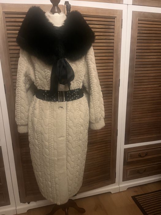 Nowy płaszcz długi kożuch futer eko sztuczne