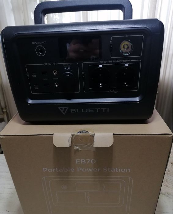 Нова Зарядна станція Bluetti EB70, 1000 Вт, 716 Вт * год