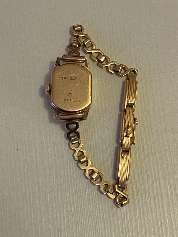 Złoty damski zegarek Slava 17 Jewels próba 583