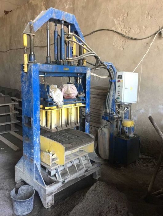 Вібро прес півавтомат для вдалого початку справи