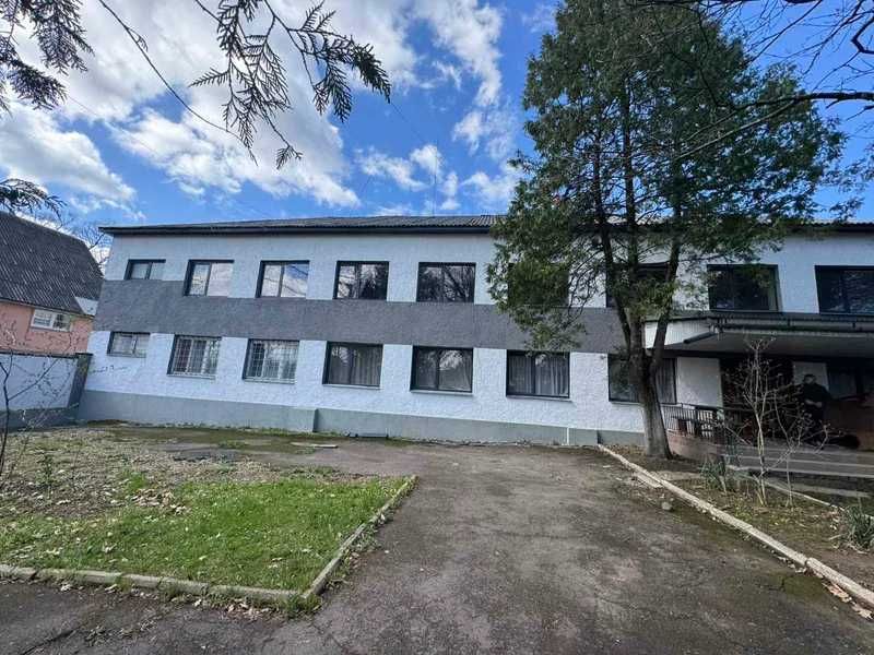 ПРОДАЖ - Громадська будівля - Гуртожиток, площею 432 кв.м. c. Загаття