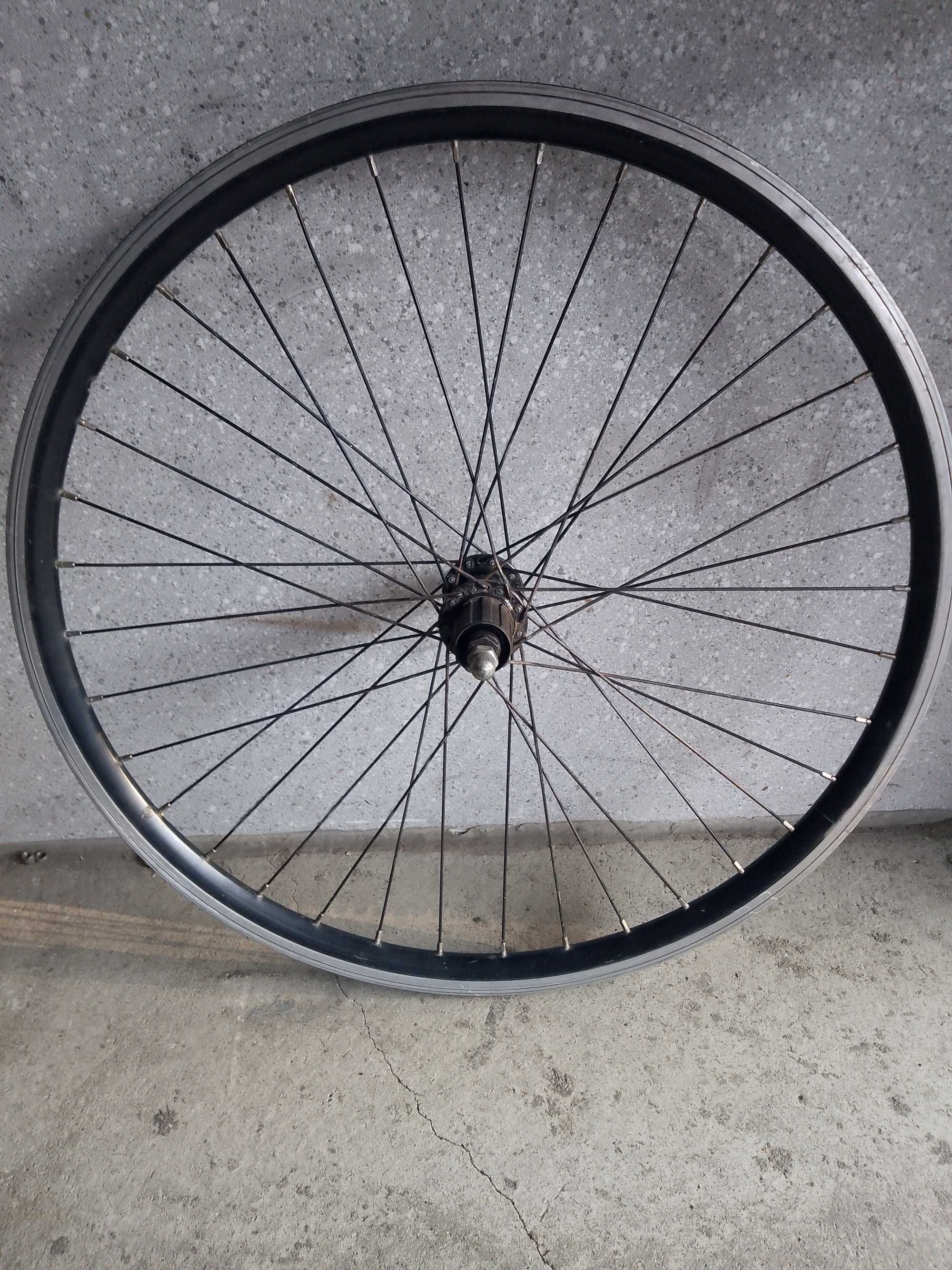 Koło 26 rodi stożek ,pod kasetę 6,7,8 rzedową,piastą Shimano parallax