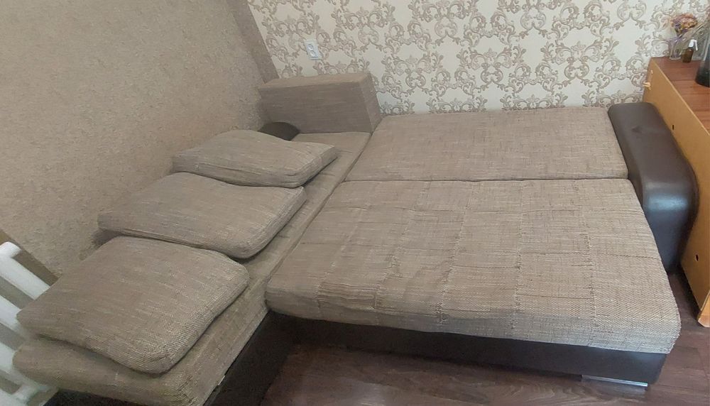 Диван кутовий розкладний