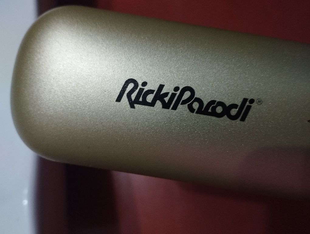 Prancha Ricky parodi