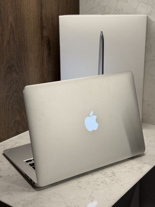 laptop notebook Apple MacBook Air 13 cal 2015 i5 128GB RAM 8GB 1,6 GHz