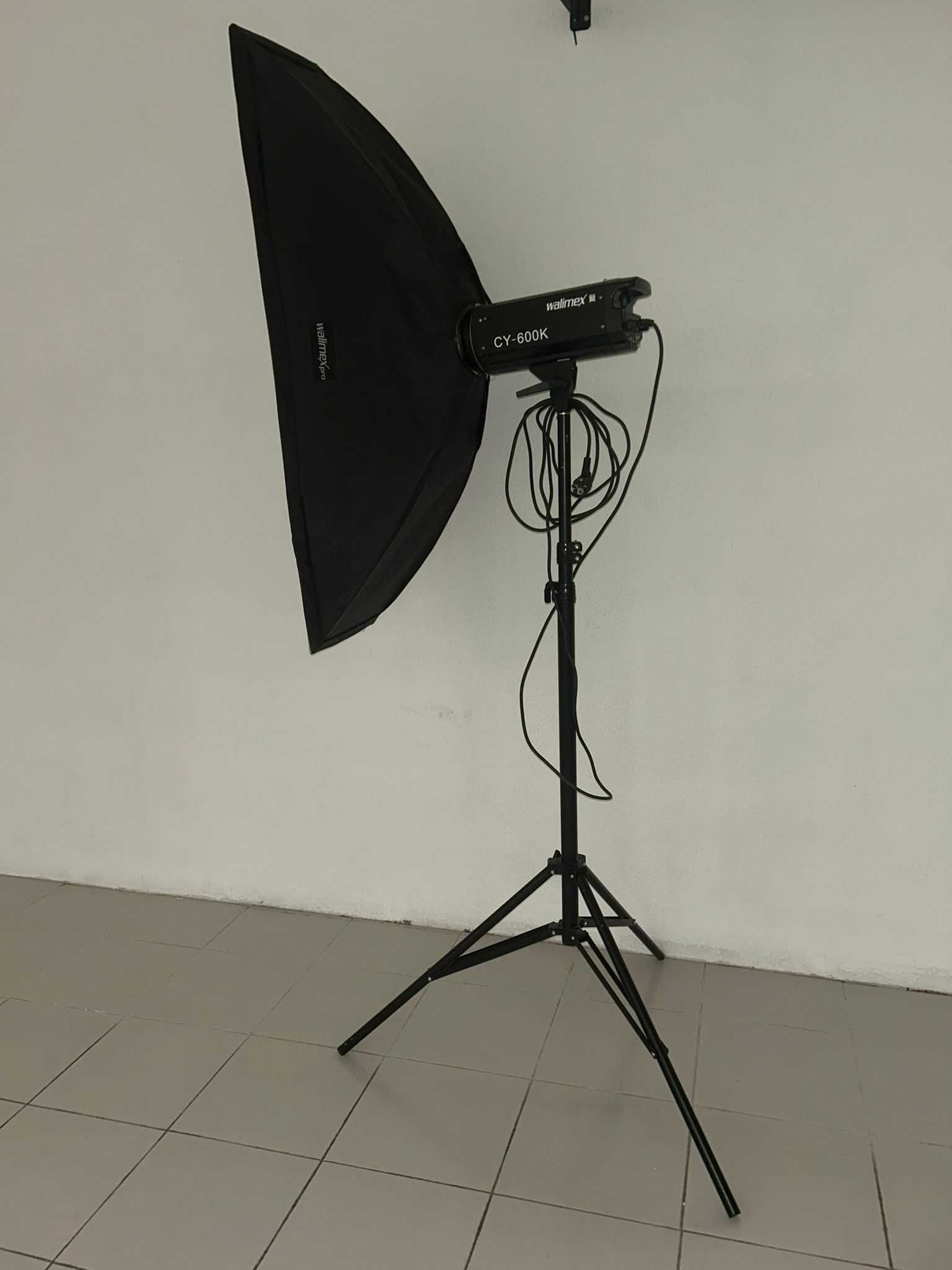 2 Flashes Strobe Wallimex CY 600K + softboxes 30x120 + guarda chuvas