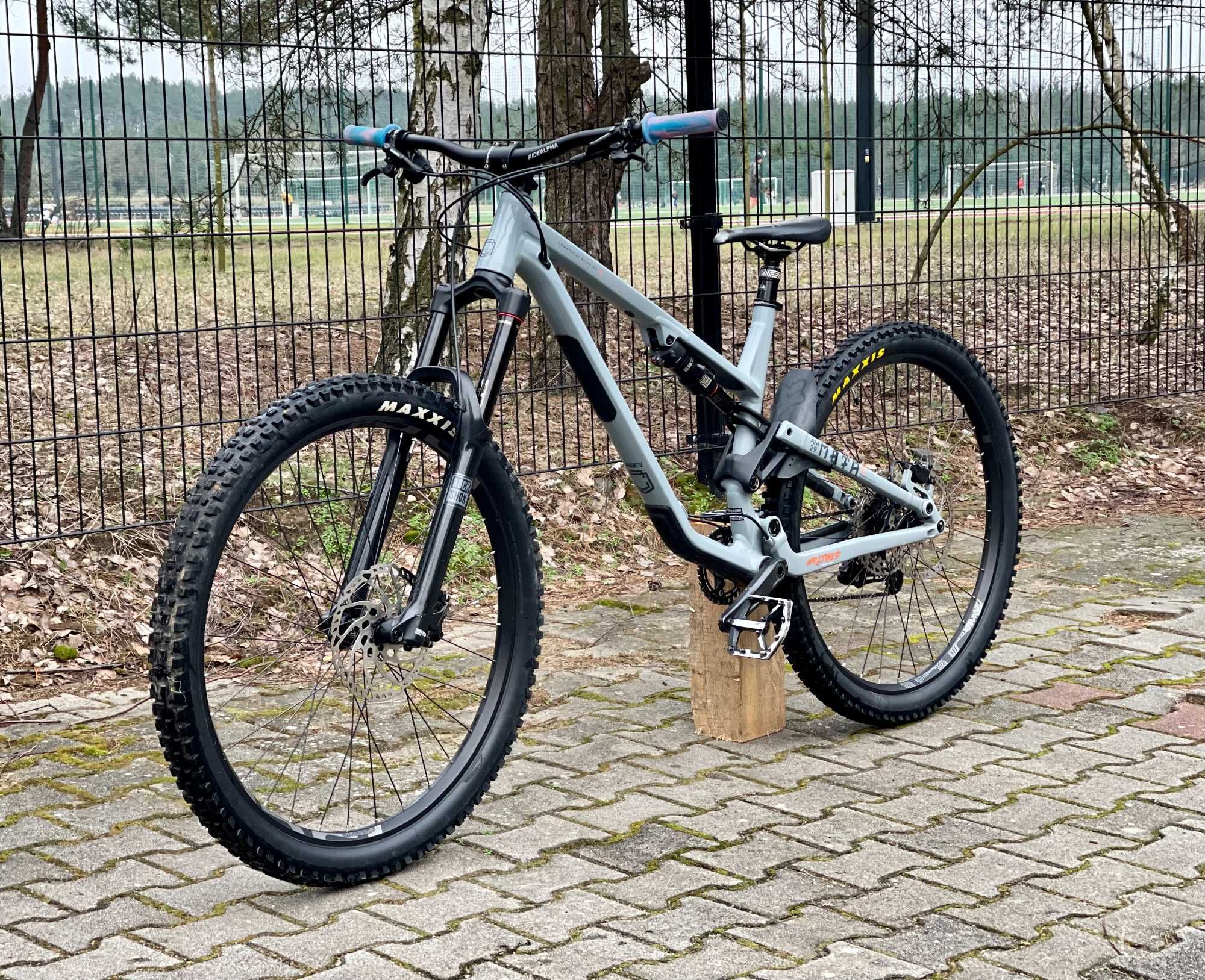 Commencal Meta AM 29 Graphite XL 2021 doinwestowany zadbany F.vat 23%