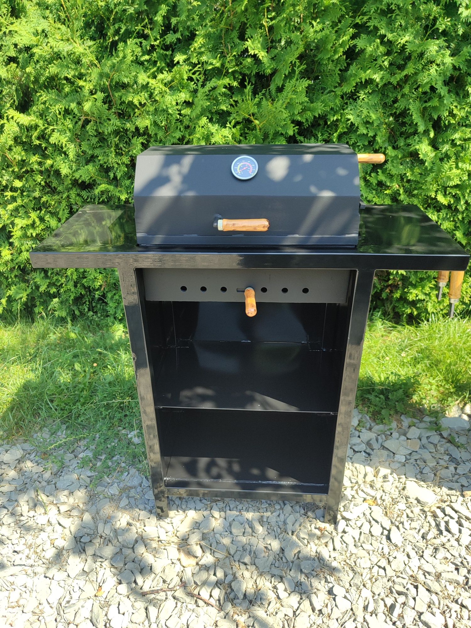 Grill węglowy "Fałka"